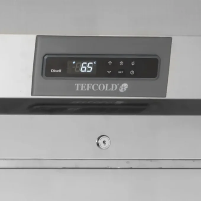 Congélateur vertical GN2/1 484 litres TEFCOLD RF710 